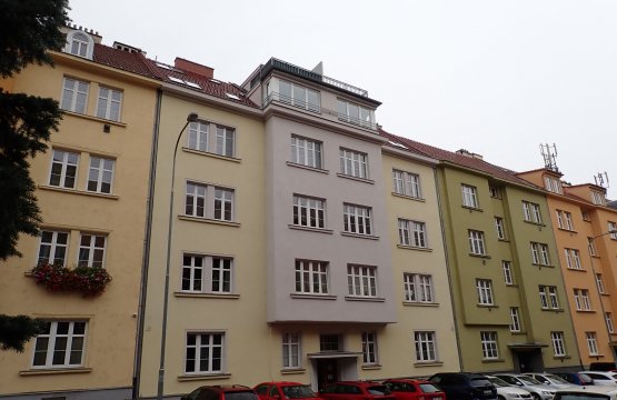 Půdní vestavba a rekonstrukce BD Šumavská 14, Brno