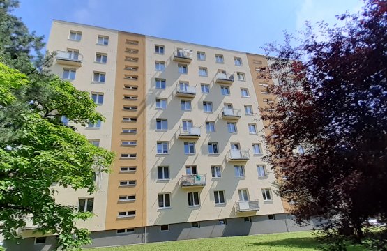 Revitalizace bytového domu Na Královkách 12,14 , Kuřim
